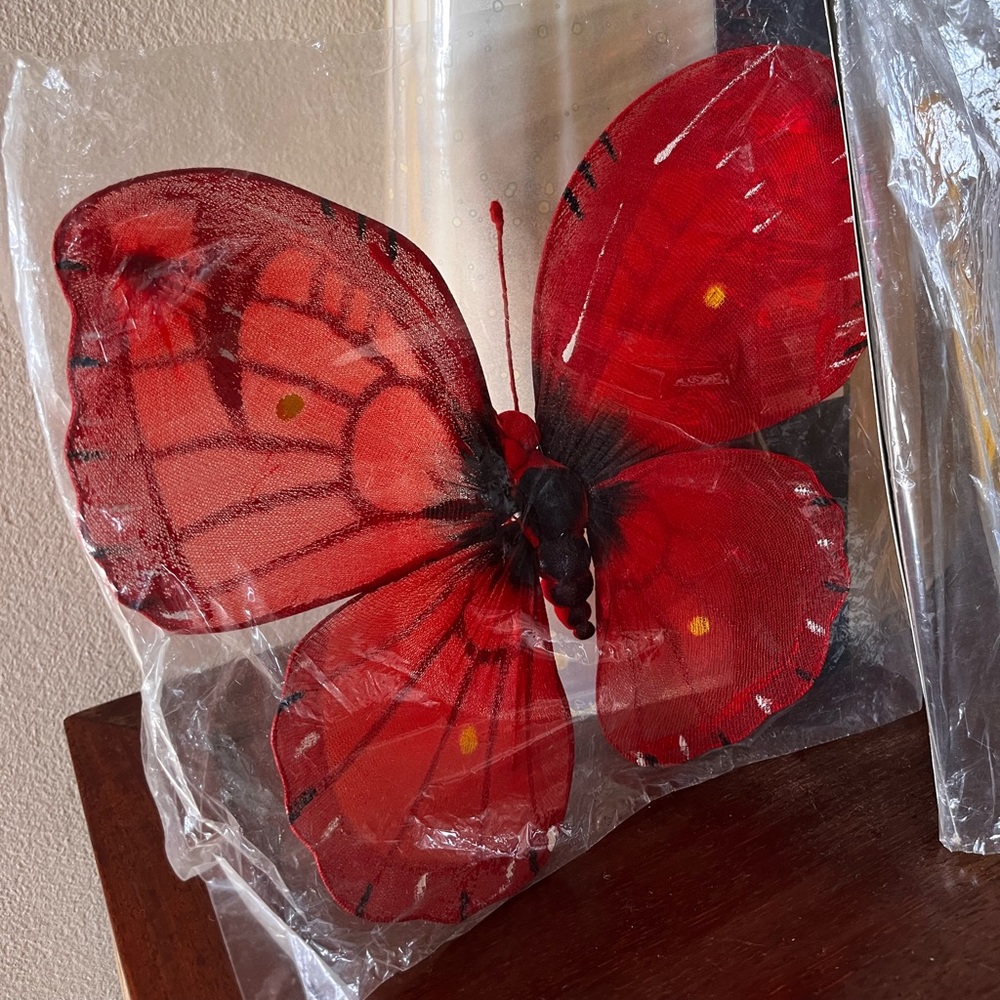 Two Nylon 10” red and yellow vibrant butterflies - Picture 2 of 8